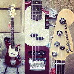 Fender – Mustang Bass American Performer