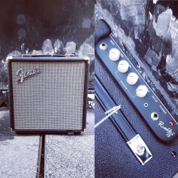Fender – Rumble 15. Le p’tit de la gamme. #fenderrumble #fenderbassamp #fenderamp #fenderamps #fender #bassamp #bassamps