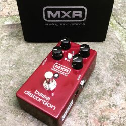MXR – Bass DistortionToujours aussi efficace chez MXR.
