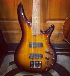 Ibanez – SR370E