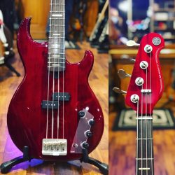 Yamaha – Signature Peter Hook. Micro précision actif parfait pour le rock le plus puissant. Lutherie au poil. ️