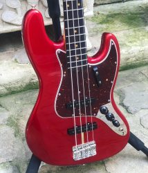 Fender – American Original ‘60s Candy Apple    Dispo au shop.