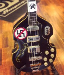 Basse du groupe @yoko_oh_no_sucks 🤩