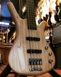 [okaz] Warwick Corvette 4 Allemande. Miam !!! Dispo au shop.