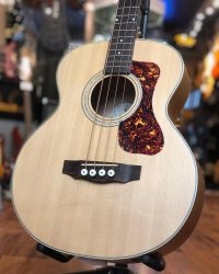 Guild – Jumbo Junior Bass Flame Maple. Petit format compact avec un super son !