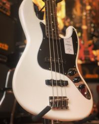 Nouvelle Fender Japon Hybrid II Jazz Bass. 優れた
