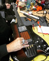 Atelier – Visite d’un Ovation Magnum I pour une petite révision. Fabuleuse 🤩