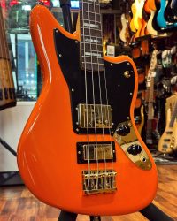 Nouveauté – Fender Jaguar Mike Kerr Limited Edition.  🩸