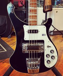 Occasion – Rickenbacker 4003 Jetglo de 2010 🦍