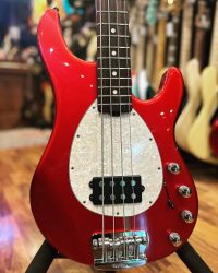 Une belle Music Man Sterling USA de 2004 en okaz ️