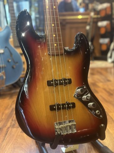 Occasion Fender Jazz Bass Jaco Pastorius Fretless + Valise N° T901459