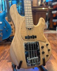 Occasion – Ibanez ATK Premium 810. Une excellente série type MM. Superbe finition naturelle satin. 🌳