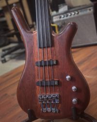 Occasion – Warwick Corvette Fretless 4 Bubinga