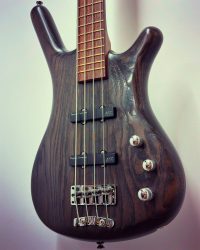 Une petite Warwick Corvette Standard d’occasion pour Noël ? (Ce n’est pas moi qui offre)