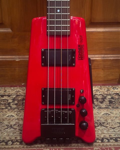 Occasion - Hohner B2A. LA basse des Reggaemans🇯🇲 Version bois sous license de la mythique Steinberger full carbone.