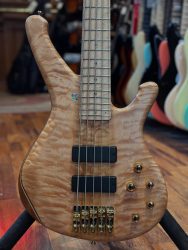 Sandberg – Classic 5 Quilted Maple  Nous sommes les seuls à vous la proposer en magasin sur la France.