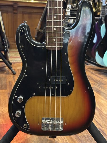 Occasion Fender Jazz Bass Gaucher US Sunburst 1975 N°638255