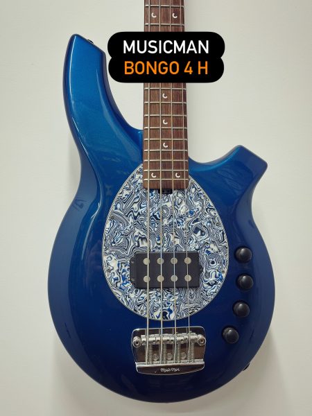 Nous vous proposons une belle occasion Musicman Bongo 4h dans une couleur bleu peu commune.  🦅